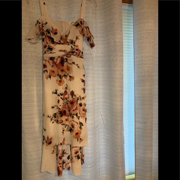 Peachy Floral dress - Picture 2 of 2